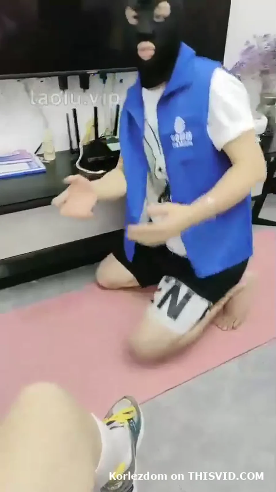Chinese femdom -  - 2026-05-16T155232.312 - Video thumbnail